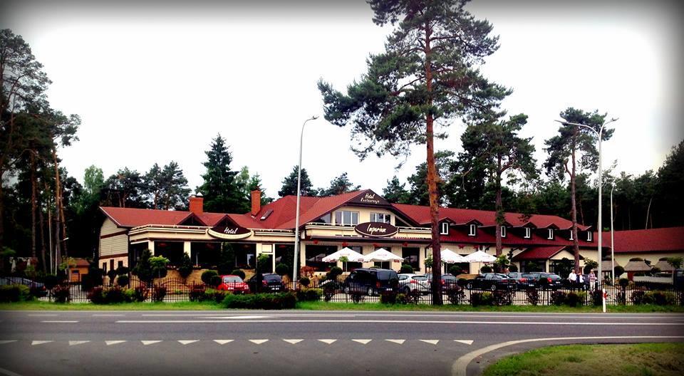 Imperium - Hotel Restauracja Firlej Exterior foto